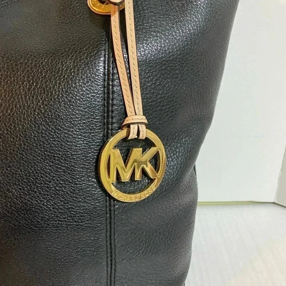 Michael kors Black leather satchel handbag